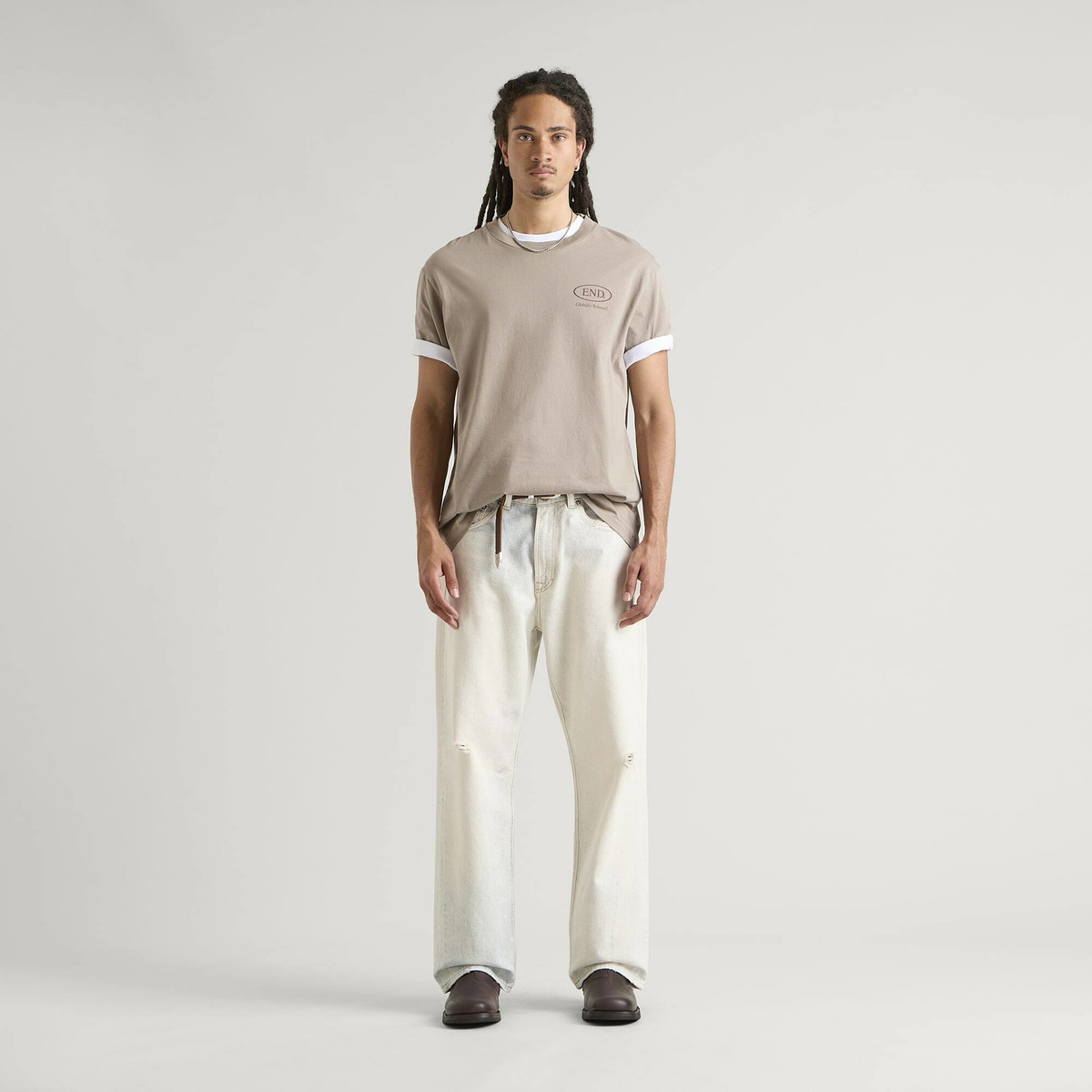 END. Worn Established T-shirt in Khaki