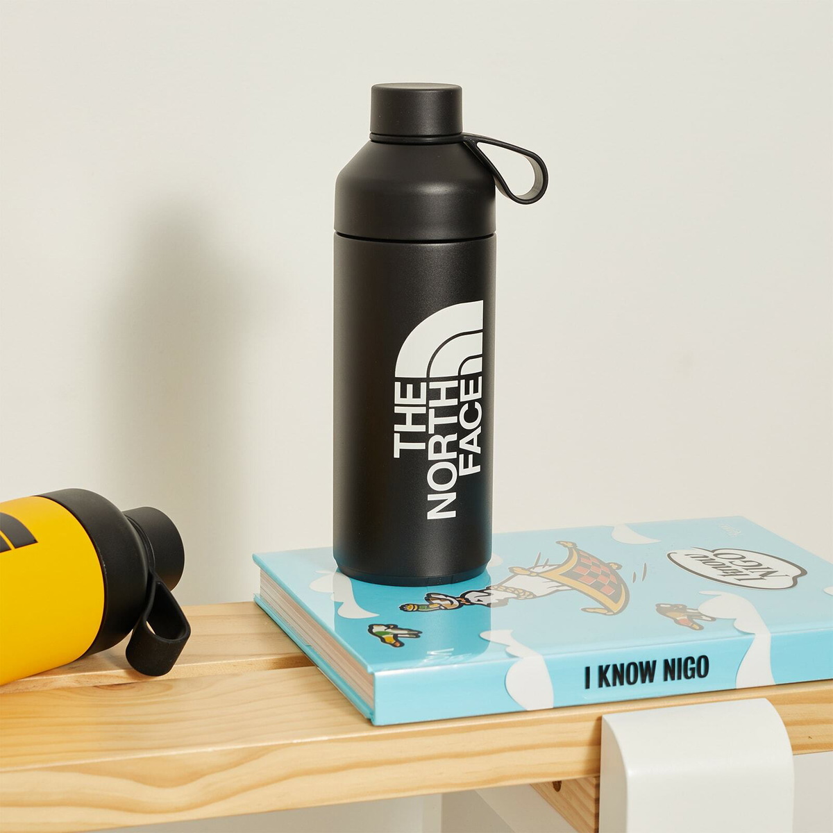 海外モデル★The North Face Water Bottle 黒★新品 The North Face Women's 1L Tnf Water Bottle in Black The