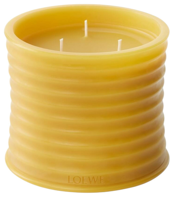 Photo: Loewe Home Scents Beeswax Honey Medium scented candle
