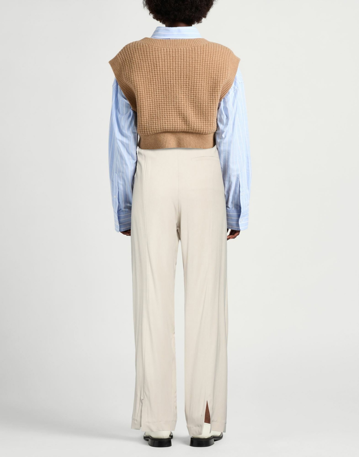 Axel Arigato Womens Pants in Beige