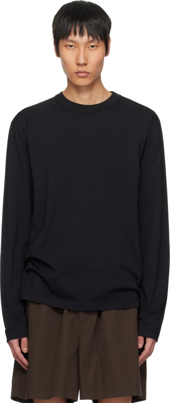 Photo: Tekla Black Long-Sleeved T-shirt