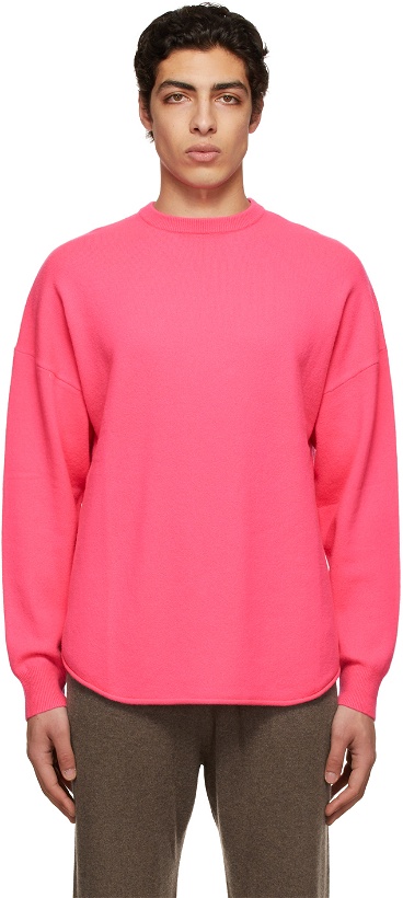 Photo: extreme cashmere Pink n°53 Crew Hop Sweatshirt