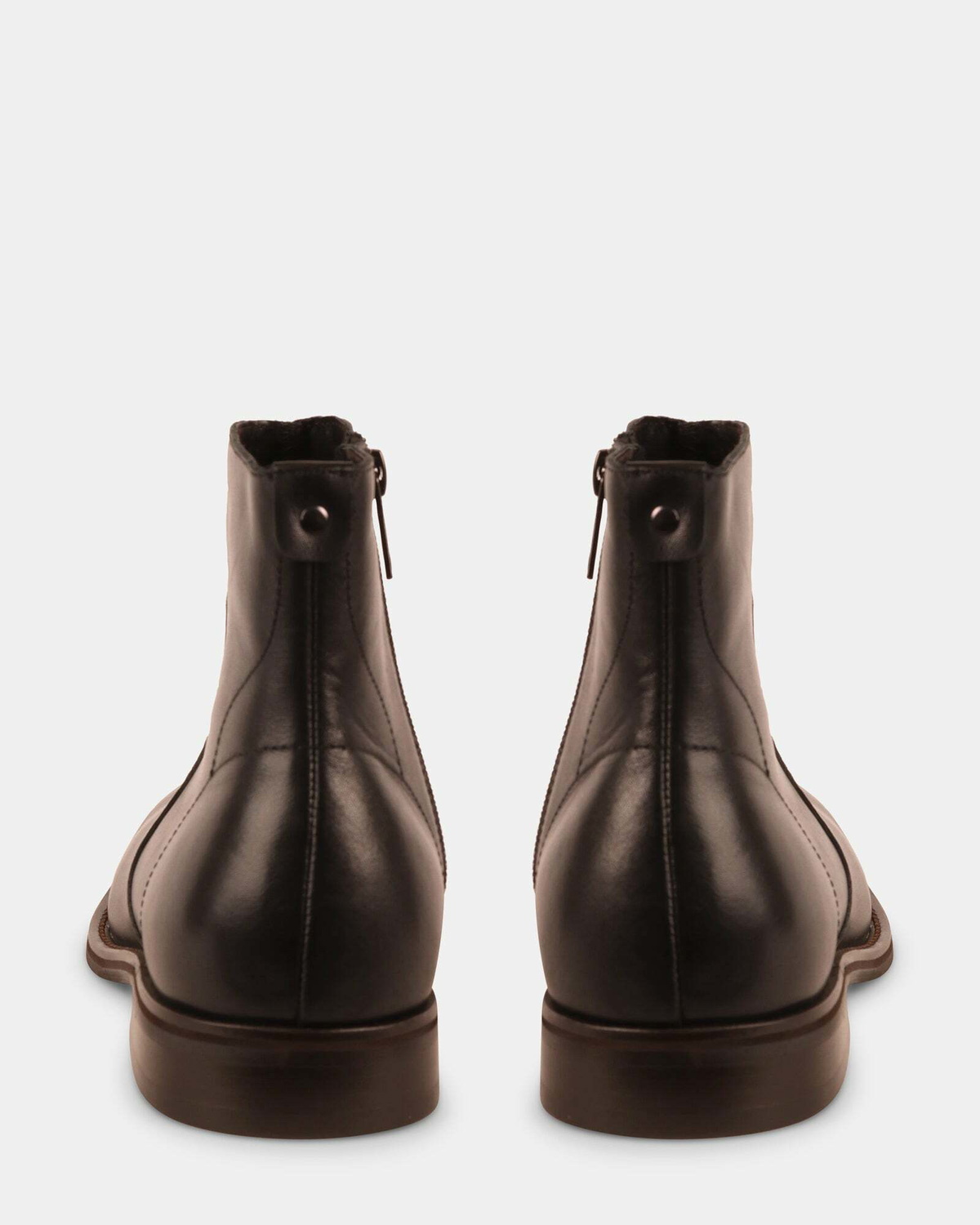 Steve Madden Reed Boots in Black
