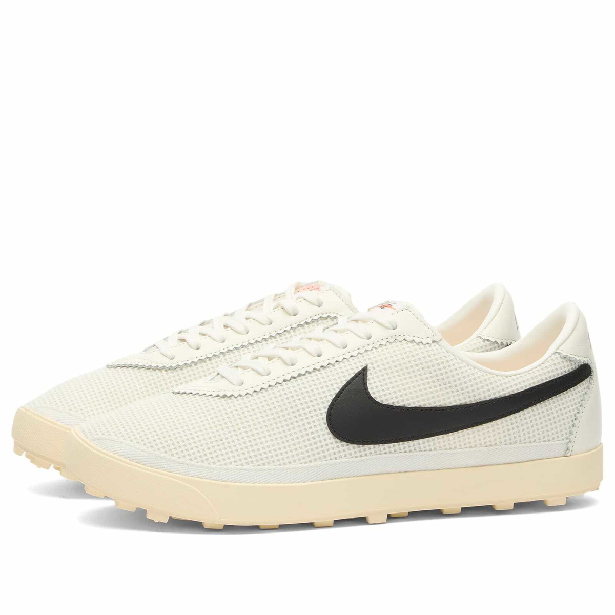 Nike Astrograbber Txt Sneaker in Sail/Black