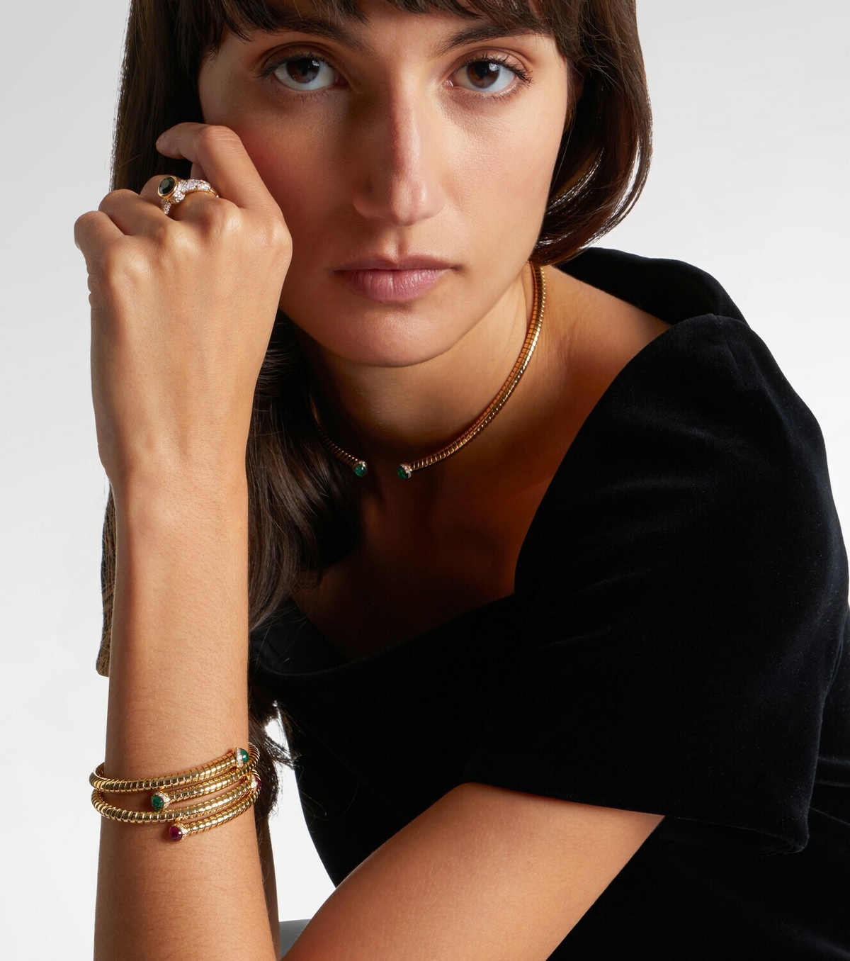Marina B 18kt yellow gold bangle with emeralds and diamonds