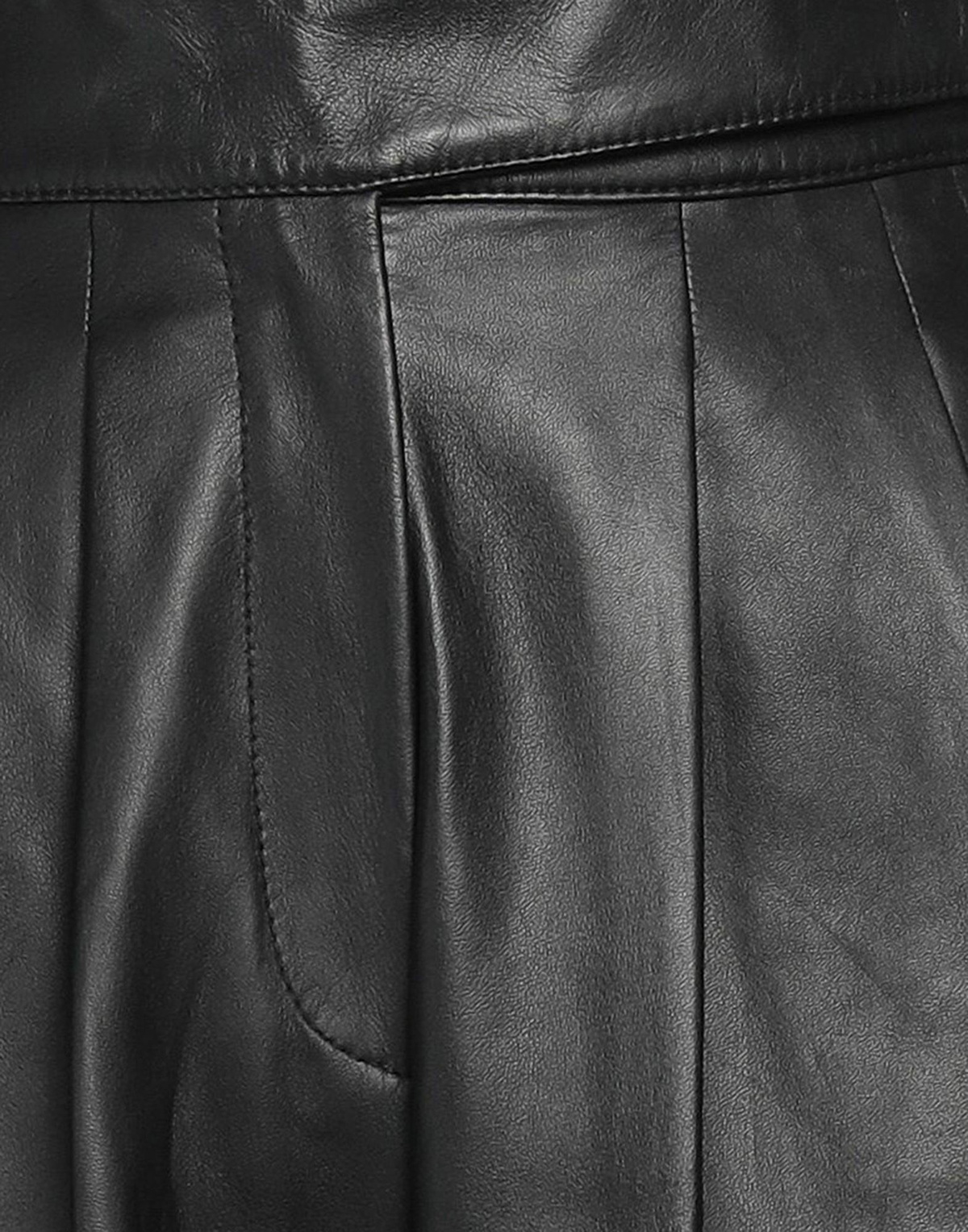 Red Valentino Womens Pants in Black