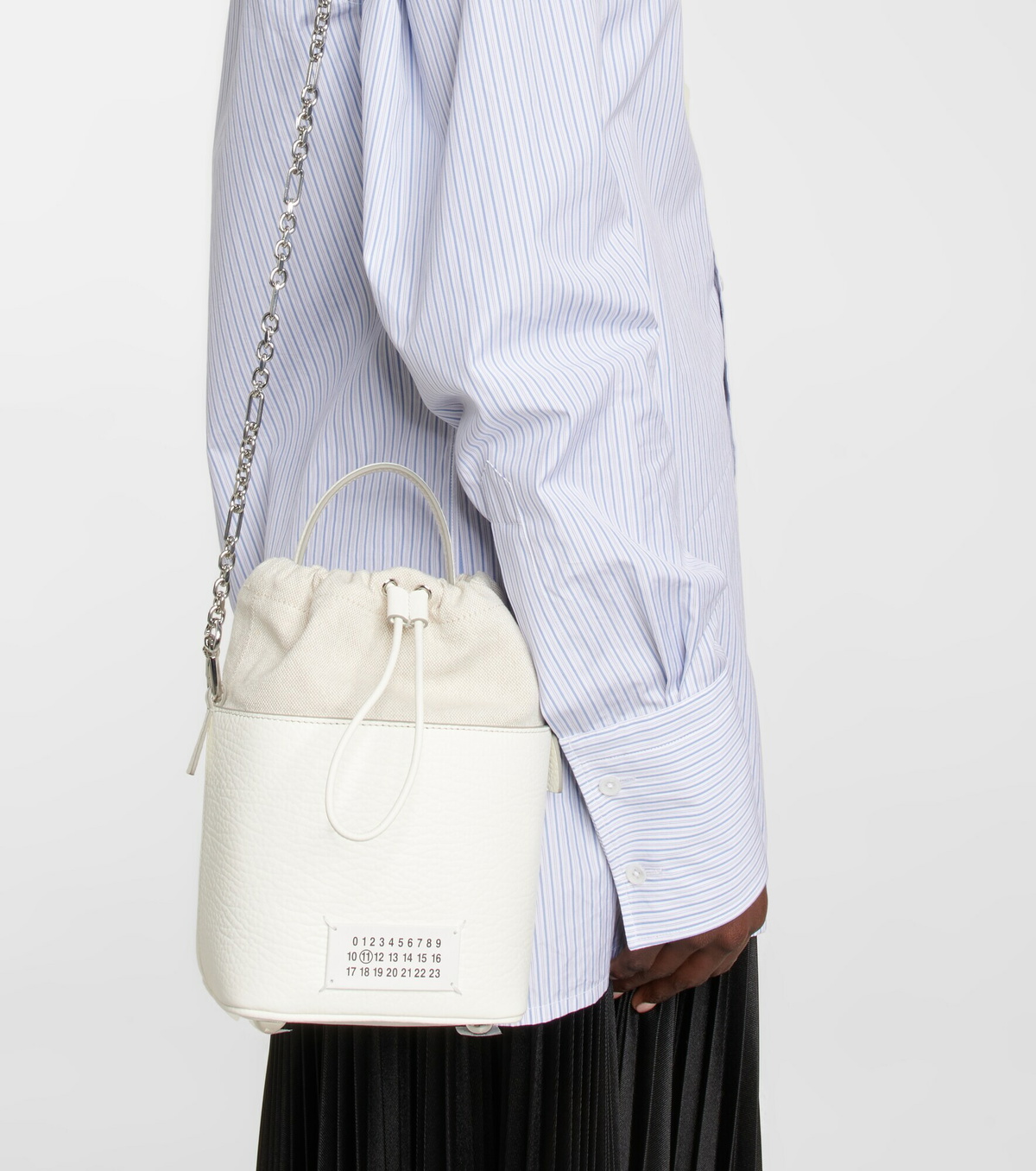 ★MAISON MARGIELA バケット バッグ 5AC BUCKET BAG 5AC leather bucket bag in black - Maison Margiela | Mytheresa
