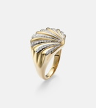 Yvonne Léon Chevalière Coquillage 18kt gold ring with diamonds
