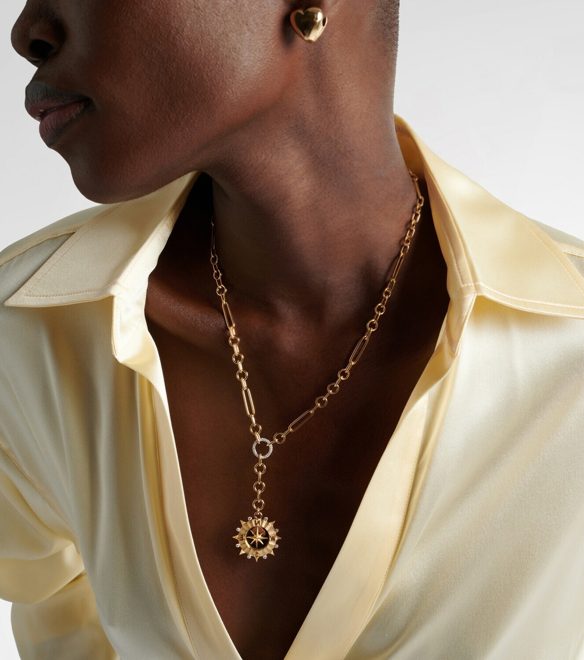 FoundRae Internal Compass Small 18kt gold pendant necklace with diamonds