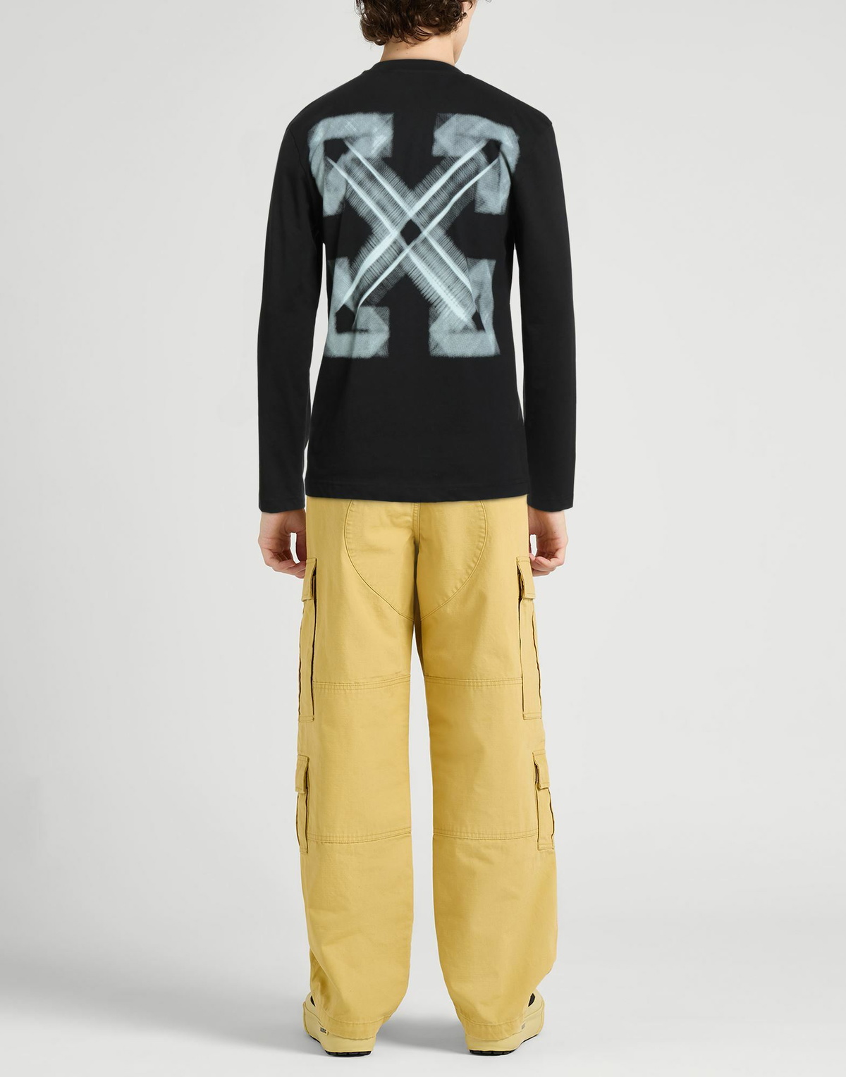 Off-white Mens T-shirt in Black