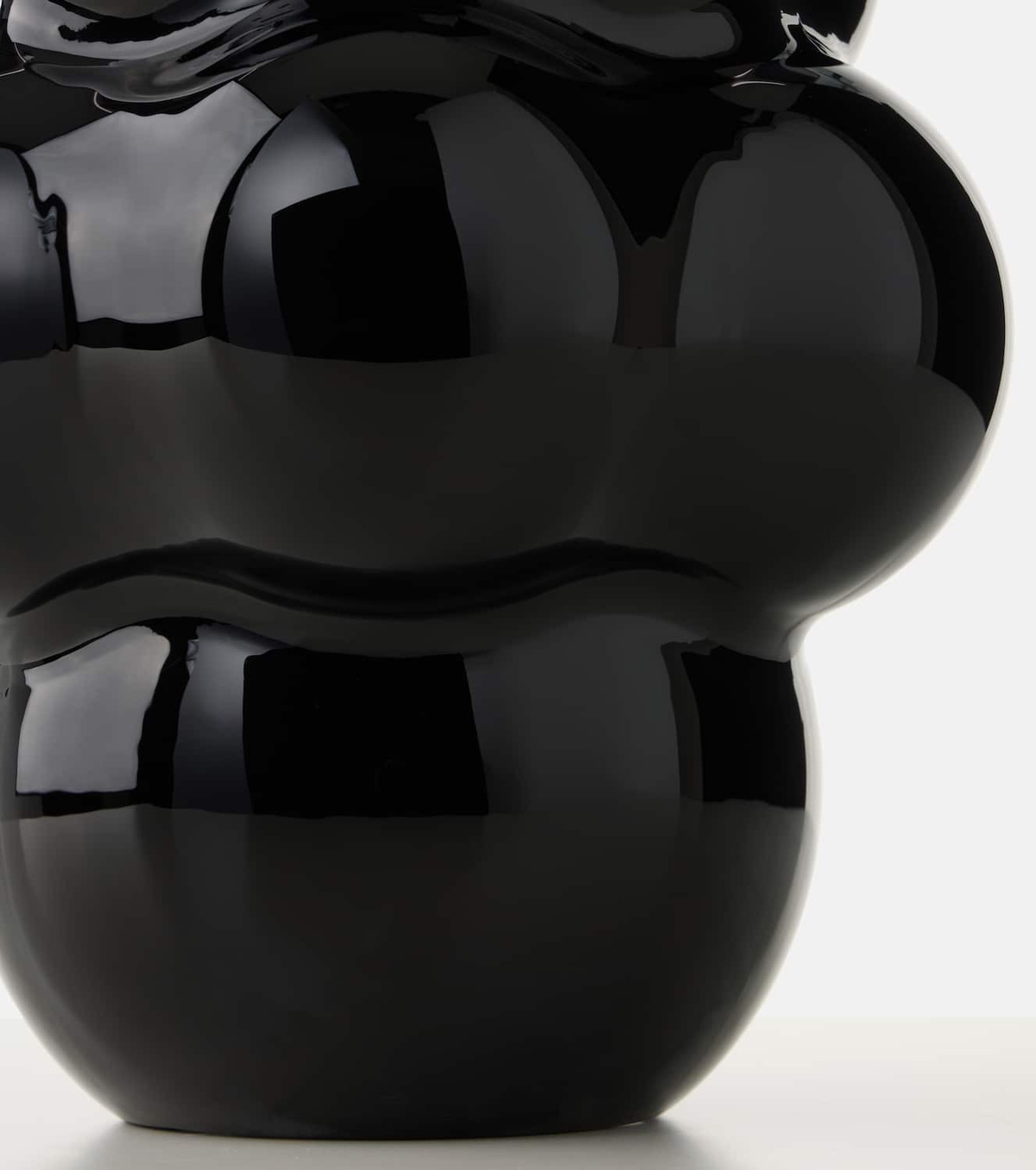 Louise Roe Balloon 04 glass vase