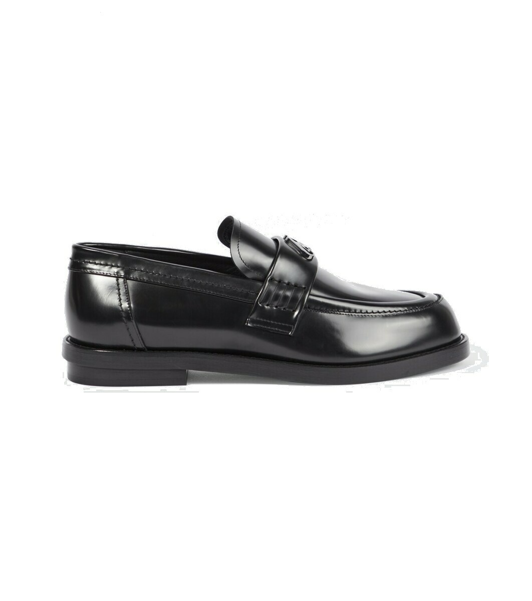 Photo: Alexander McQueen Seal Logo leather loafers