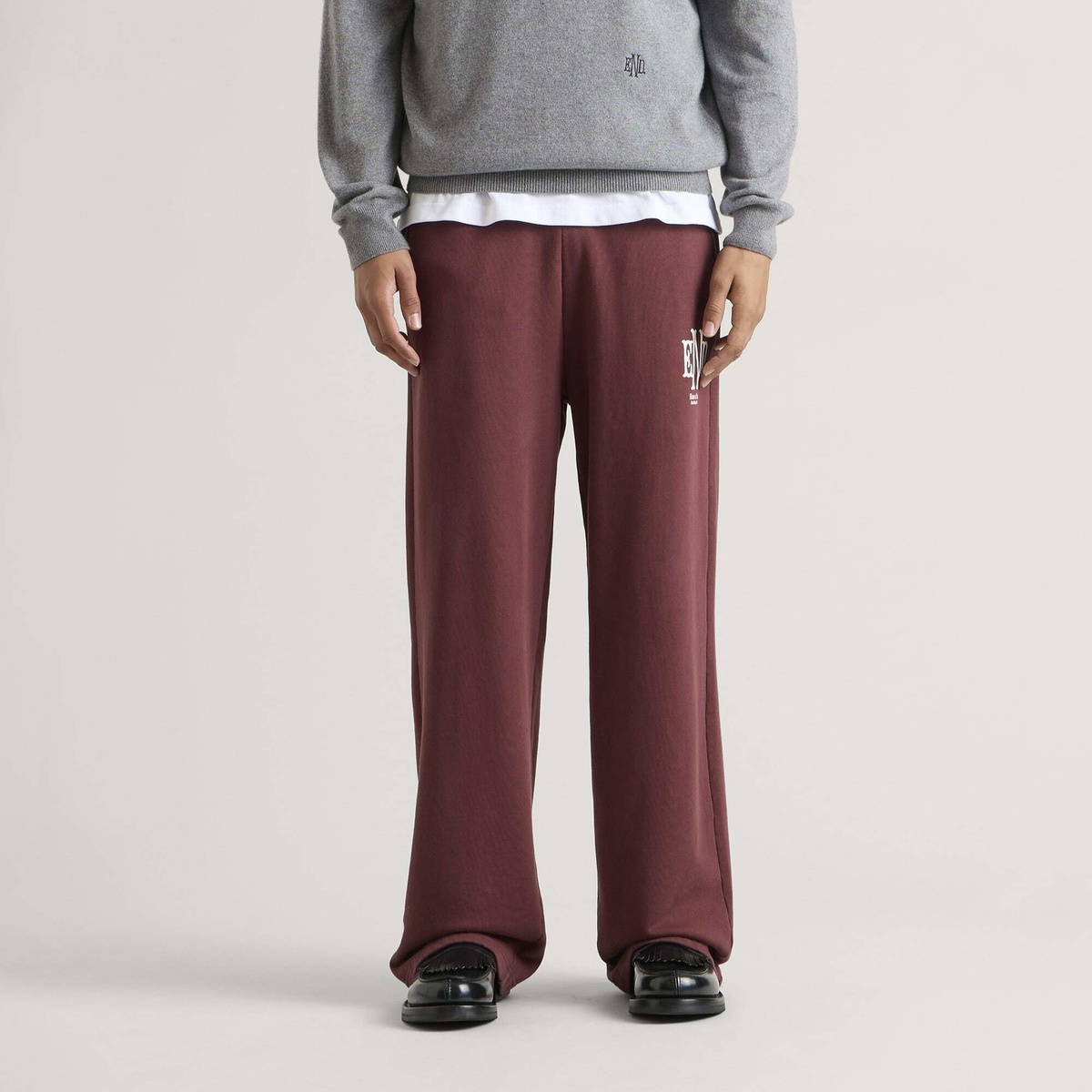 END. Mono Sweatpant in Oxblood