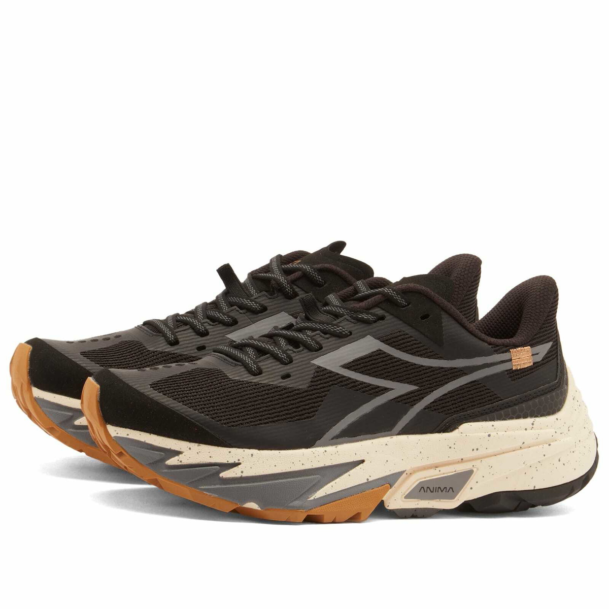 Diadora Sestriere-Xt 2 Sneaker in Black/Steel Gray/Whisper White