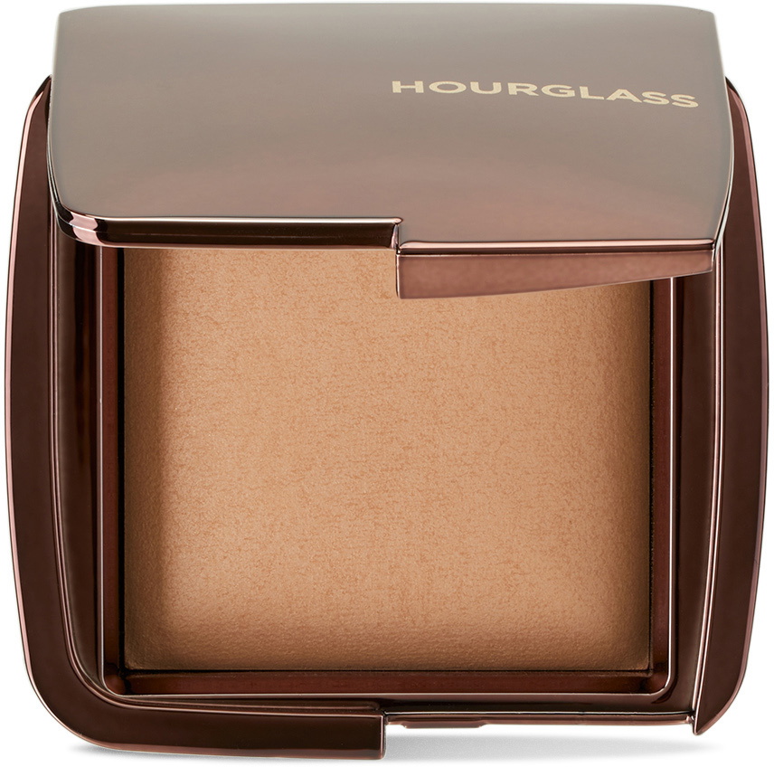 Hourglass Ambient Lighting Finishing Powder – Radiant Light
