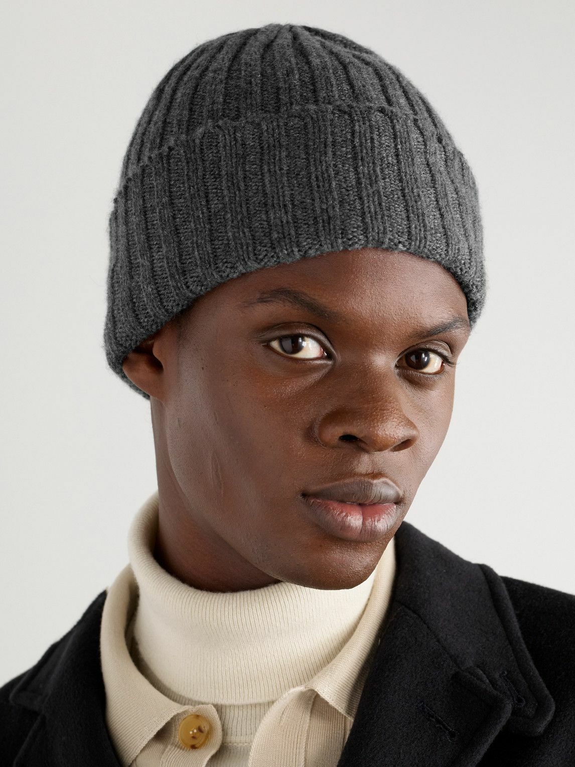 Thom Sweeney - Ribbed Cashmere Beanie