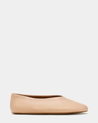Steve Madden Cyntra Flats in Natural