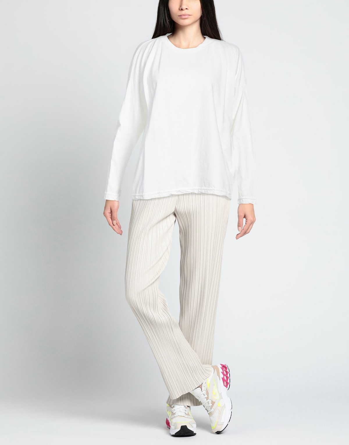 Crossley Womens T-shirt in Off white