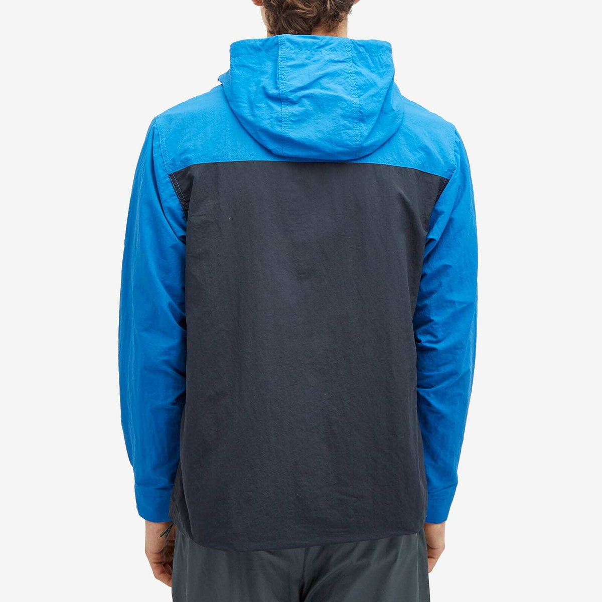 Patagonia Men's Isthmus Anorak in Pitch Blue/Endless Blue