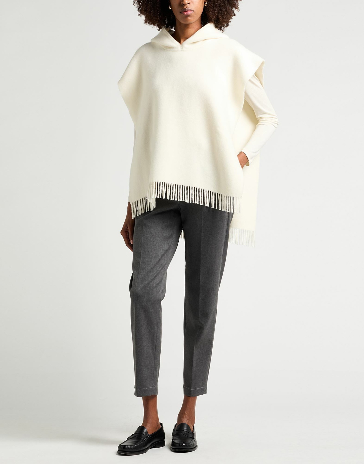 Brunello Cucinelli Cashmere Womens Cape in Off white