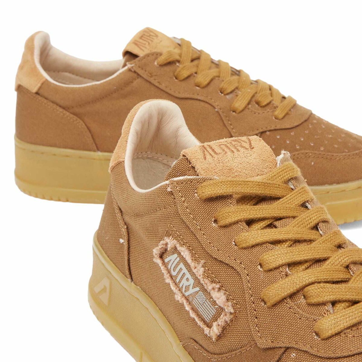 スニーカー AUTRY Woman Sneakers Brown WSLW UA02 Autry Medalist Low Sneakers In Sand Storm Napa Leather