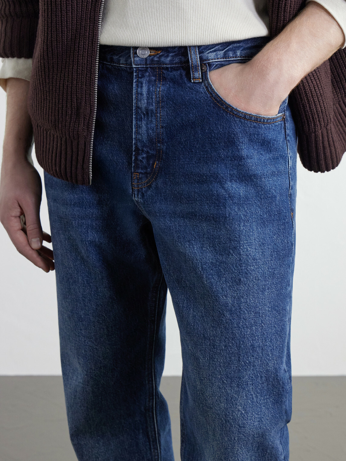 FRAME - The Classic Straight-Leg Jeans - Blue