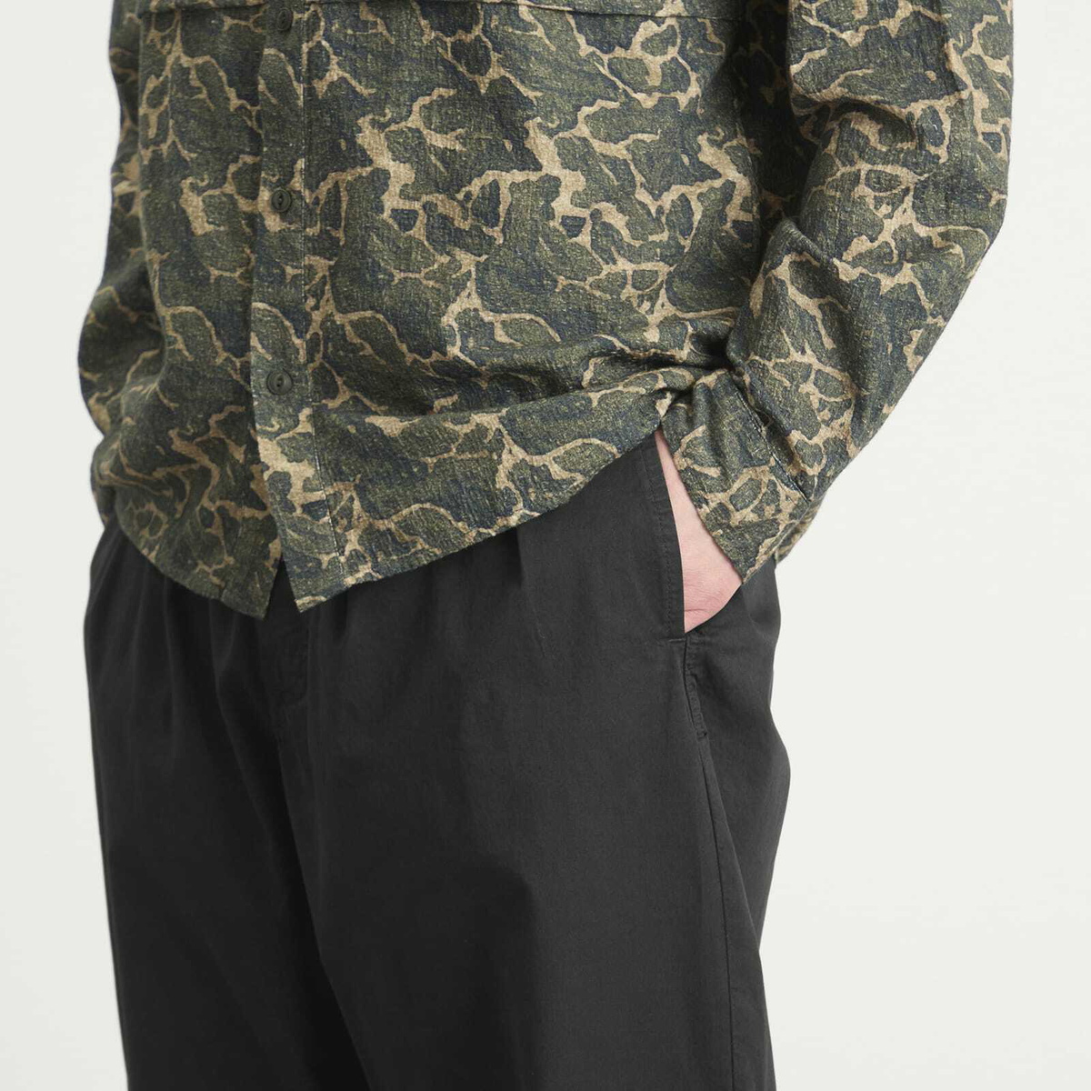 Kestin Men's Twill Clyde Pants in Black
