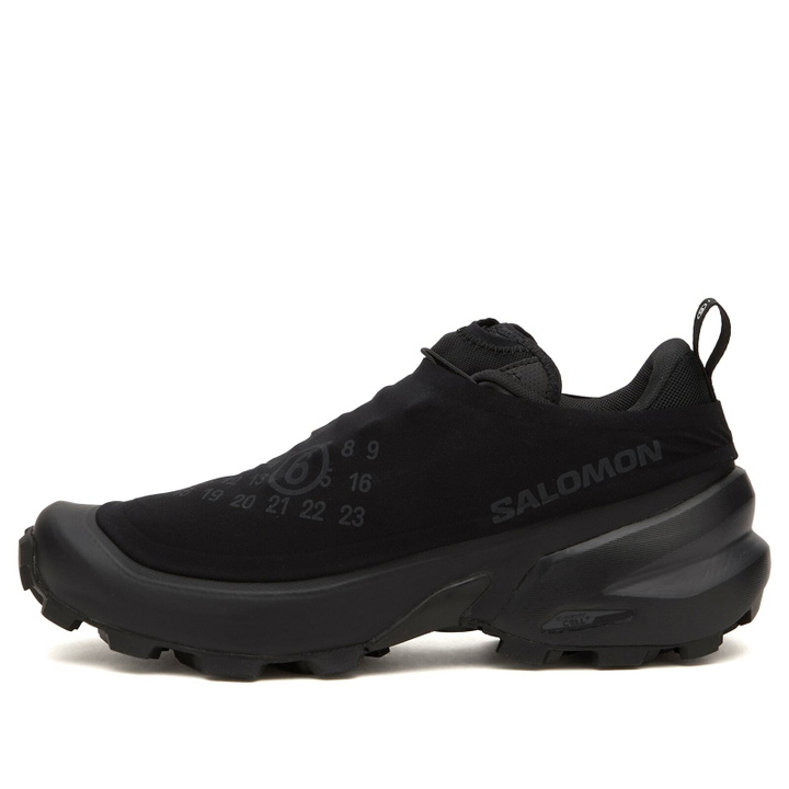 Photo: MM6 Maison Margiela Women's x Salomon Sneaker in Black/Asphalt