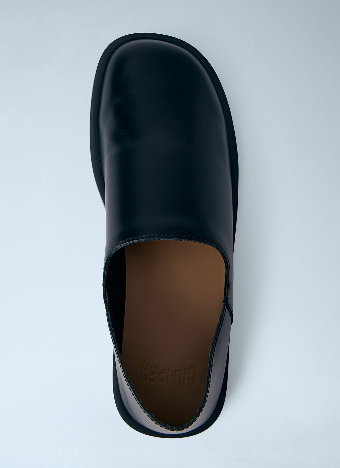 CAMPER Don Slip On