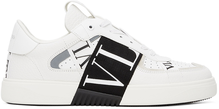 Photo: Valentino Garavani White & Black 'VL7N' Low Sneakers