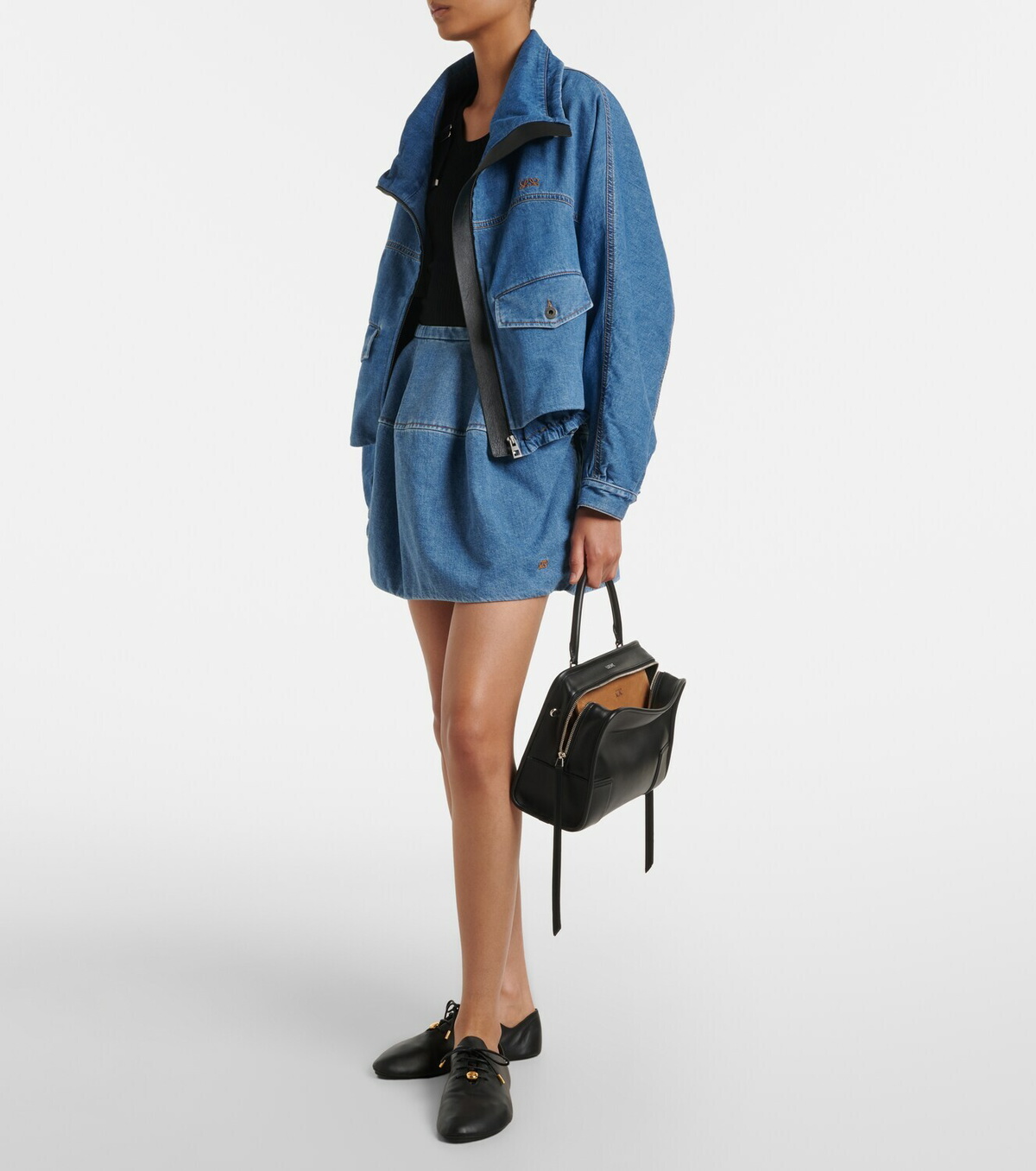 Loewe Amazona 180 Medium leather top-handle bag