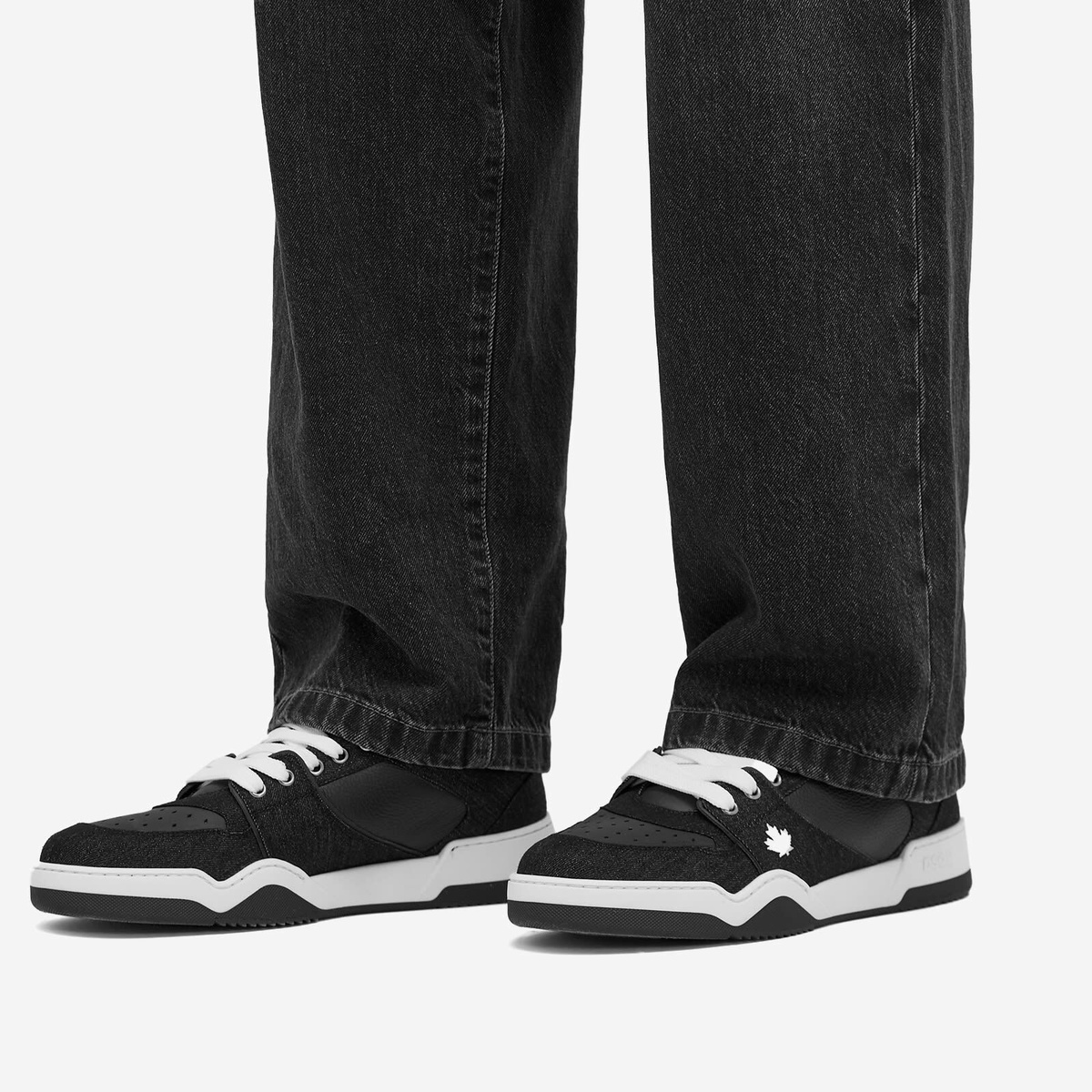 Dsquared2 Men's Spiker Sneakers in Black/White Dsquared2 Dsquared2 Men's Spiker Sneakers in Black/White Dsquared2