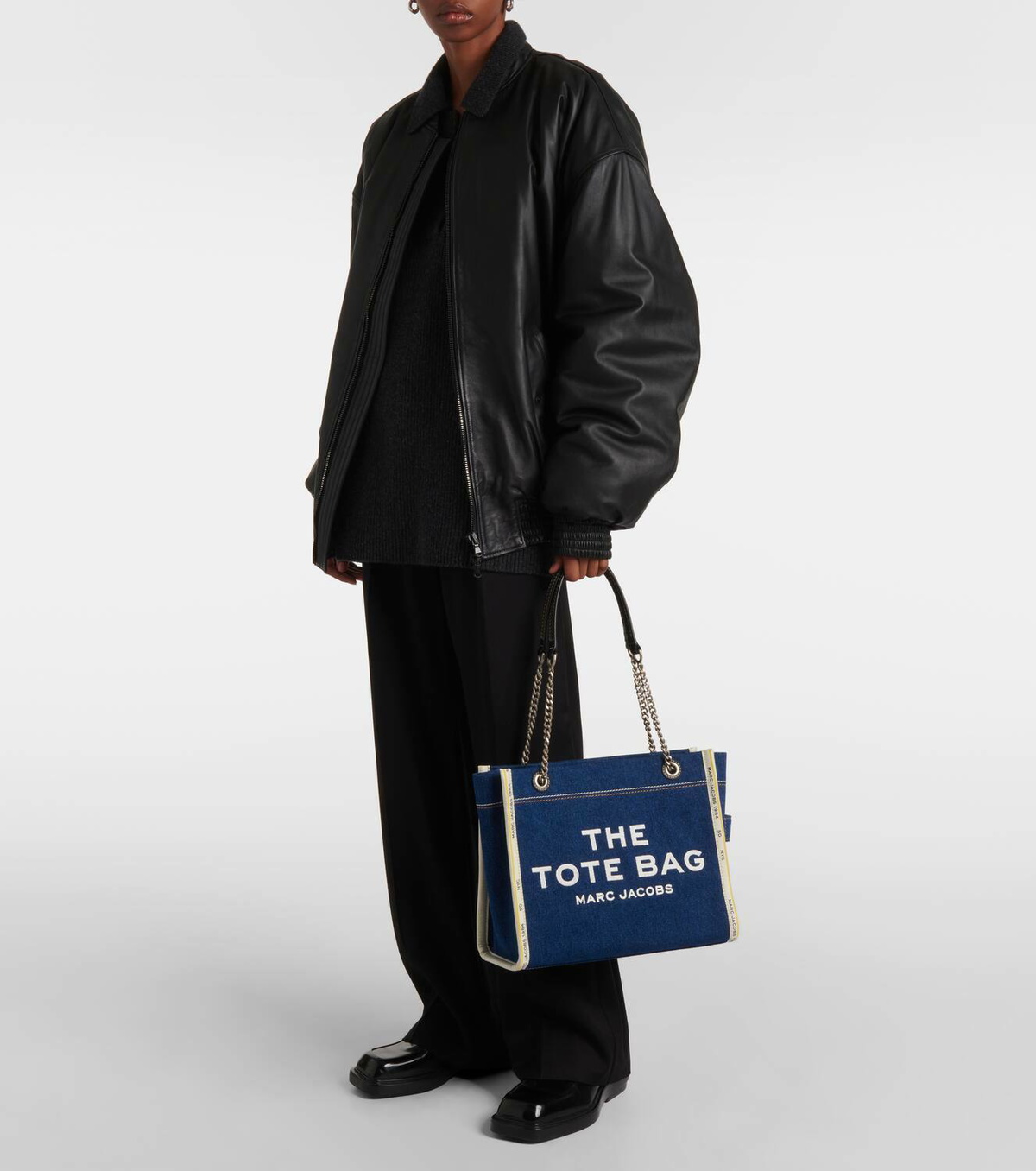 トートバッグ MARC JACOBS THE DENIM CHAIN MEDIUM TOTE BAG Amazon.com: Marc Jacobs The Denim Chain Medium Tote Bag