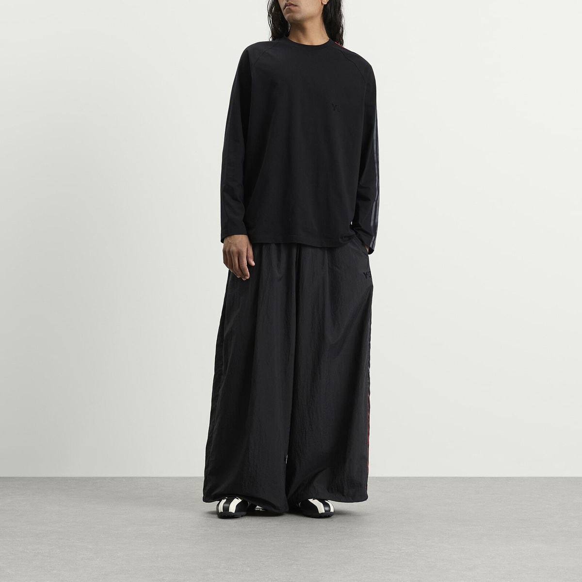 Y-3 Men's Oversized Gradient Stripes Long Sleeve T-Shirt in Black