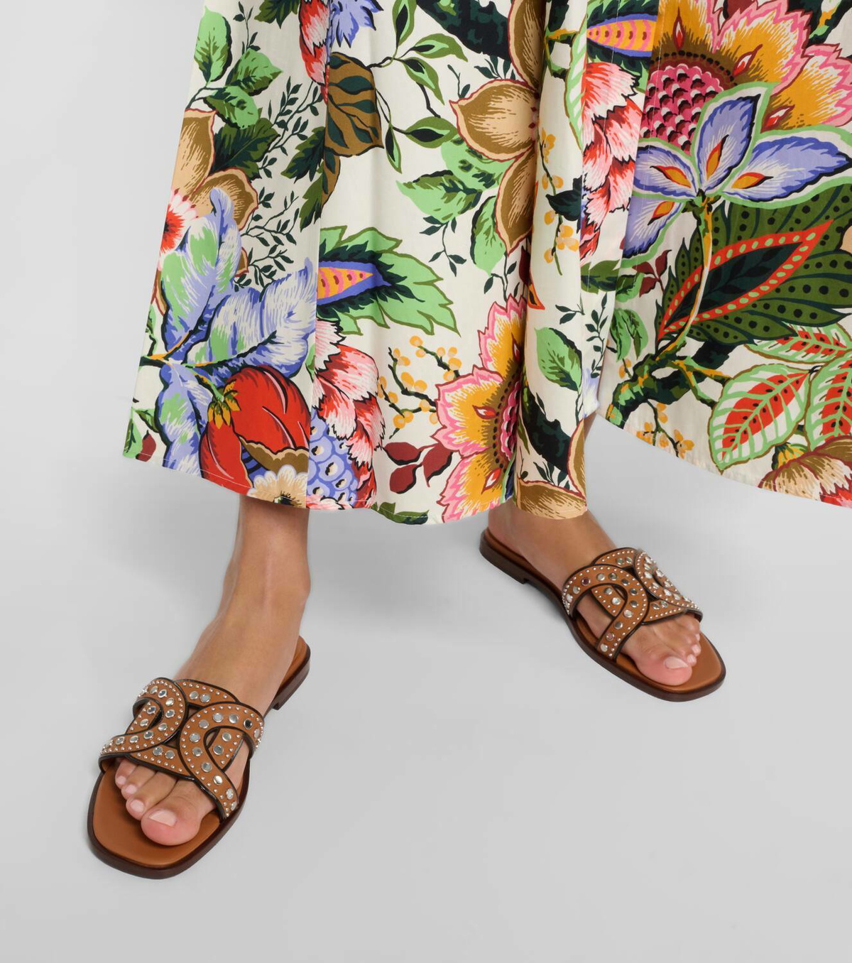 Tod's Embellished leather slides