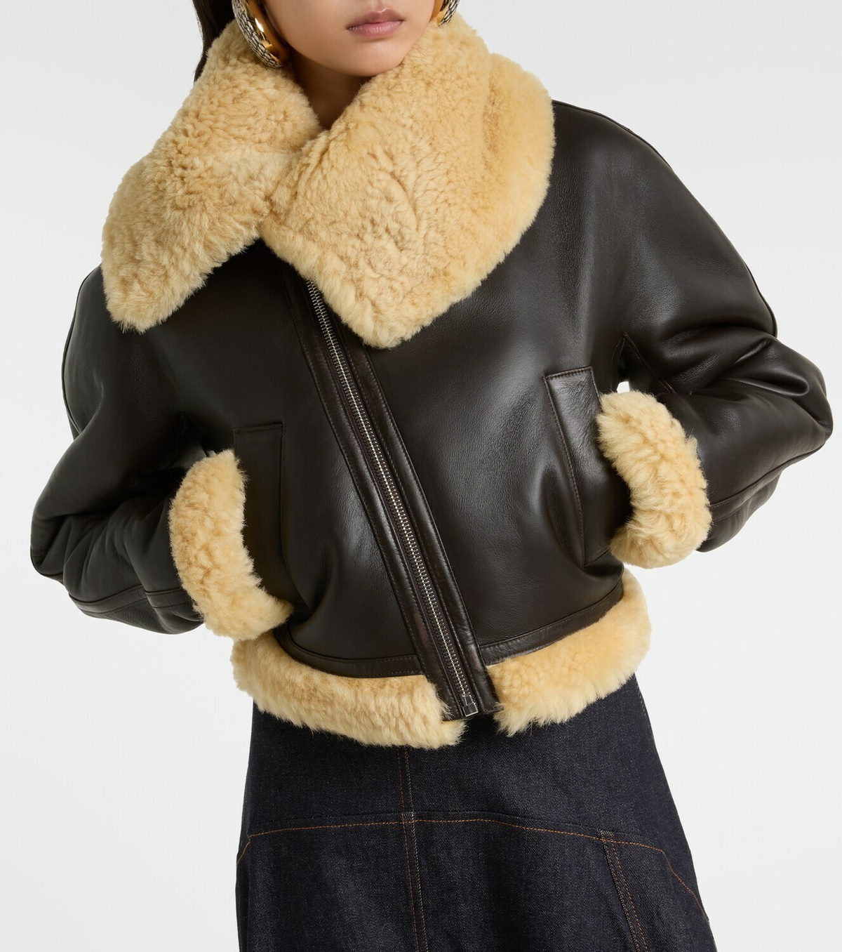 Jacquemus Aviatore cropped shearling-trimmed leather jacket Jacquemus
