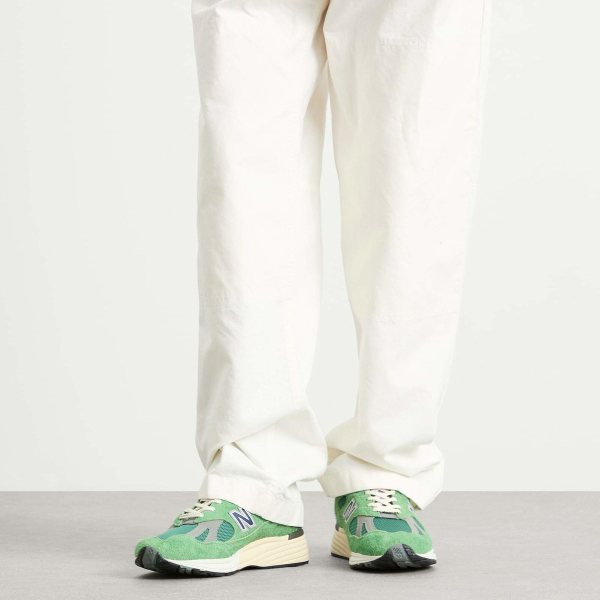 New Balance U991GV2 Sneaker Made in UK in Mineral Green