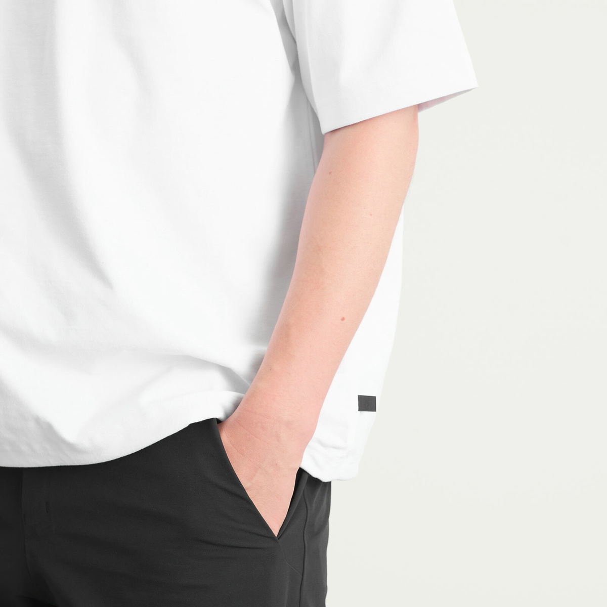 DAIWA Men's Tech Drawstring T-Shirt in White