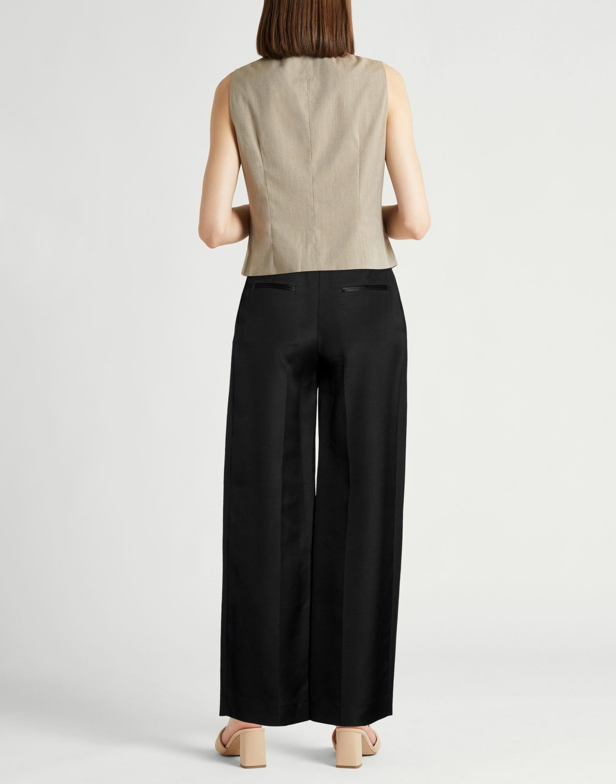 Khaite Womens Pants in Black