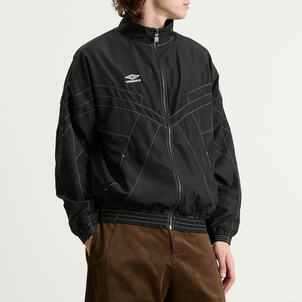 Umbro Men's Relaxed Track Jacket in Black