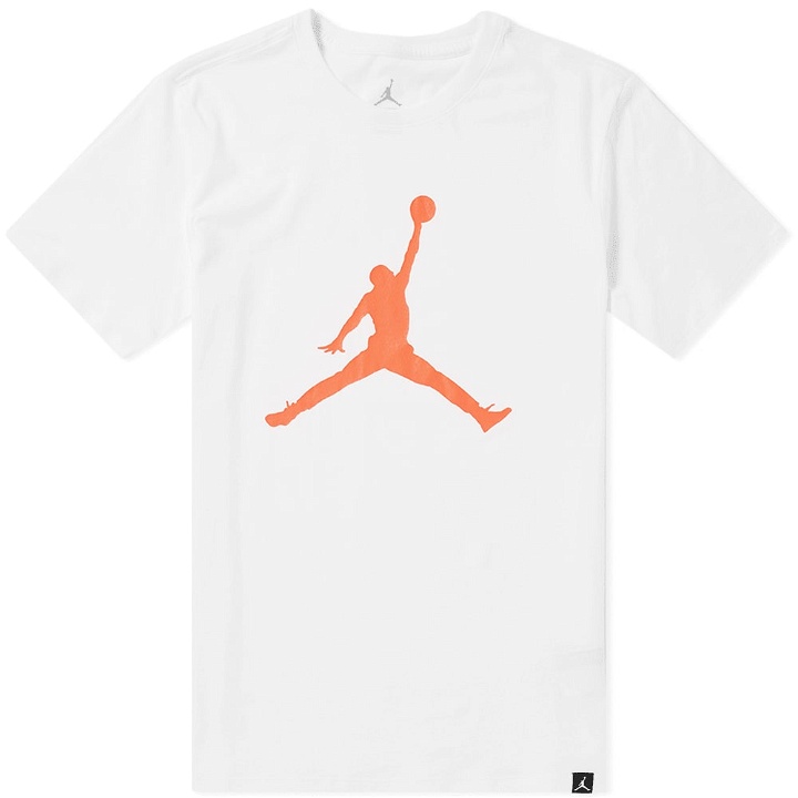 Photo: Air Jordan Iconic Jumpman 23