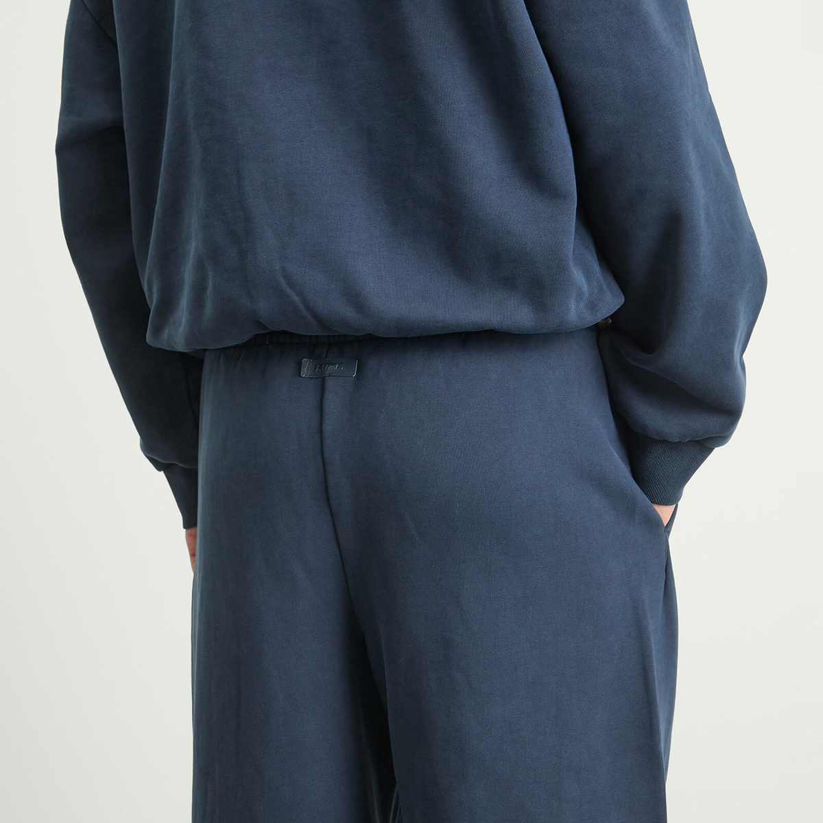 SKIMS Men's Relaxed Garment Dyed Straight Sweatpants in Navy