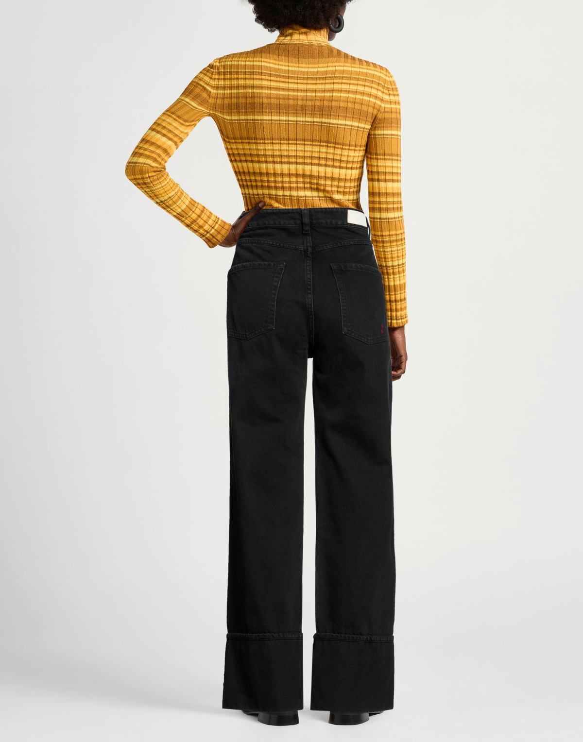 Icon Denim Womens Jeans in Black