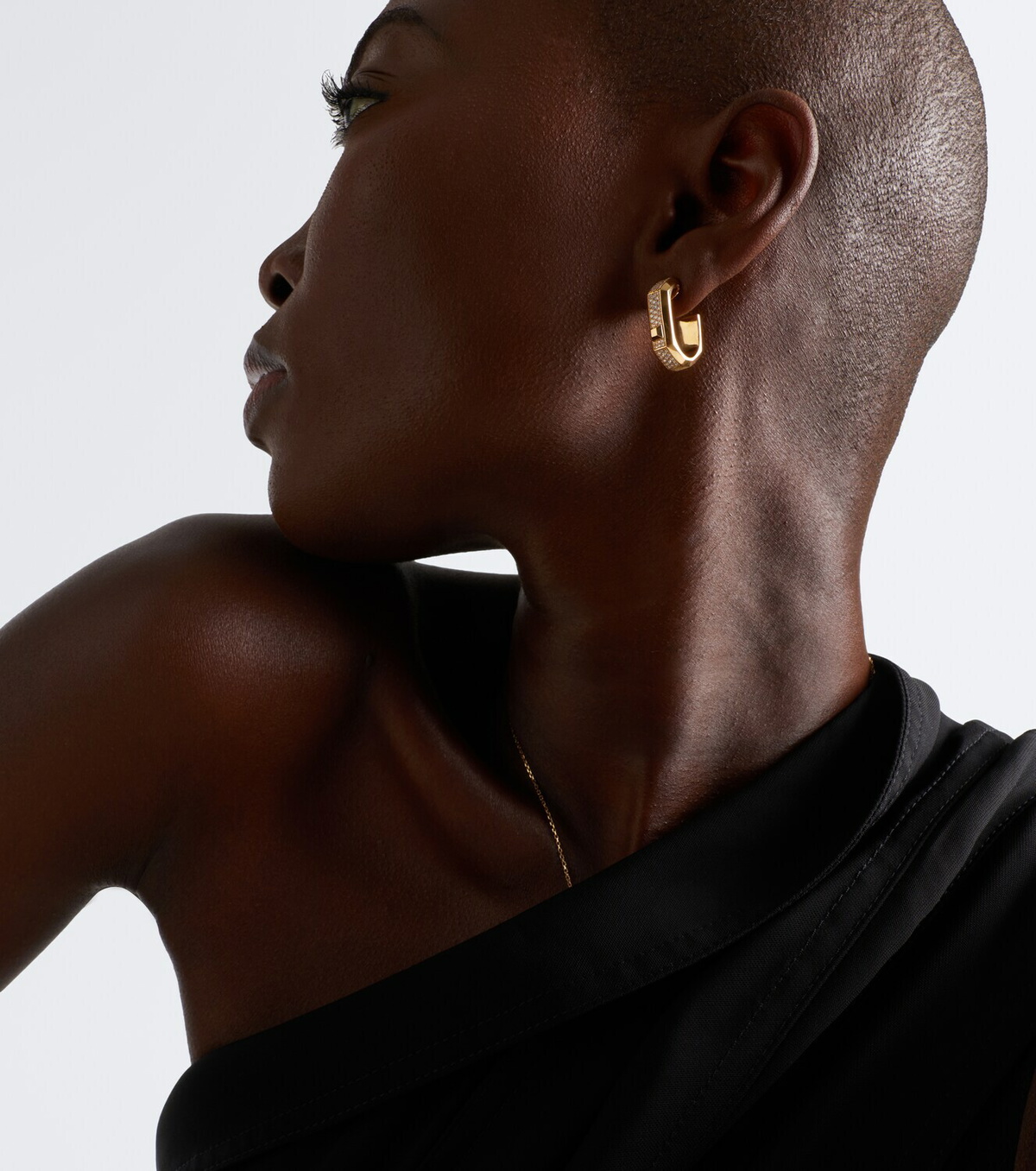 Messika Moderniste 18kt gold single hoop earring with diamonds