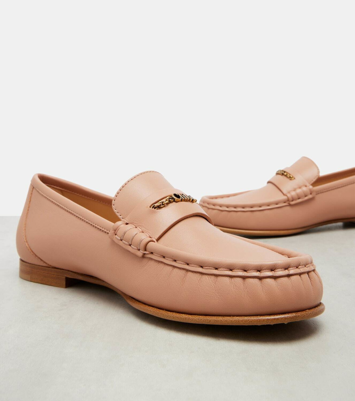 Chloé Chloé logo embellished leather loafers