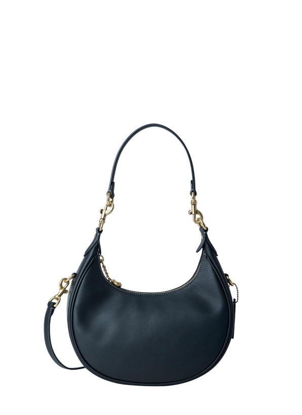 Photo: Coach Jonie Bag 22
