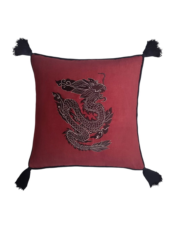 Photo: Les-Ottomans Dragon Embroidered cushion