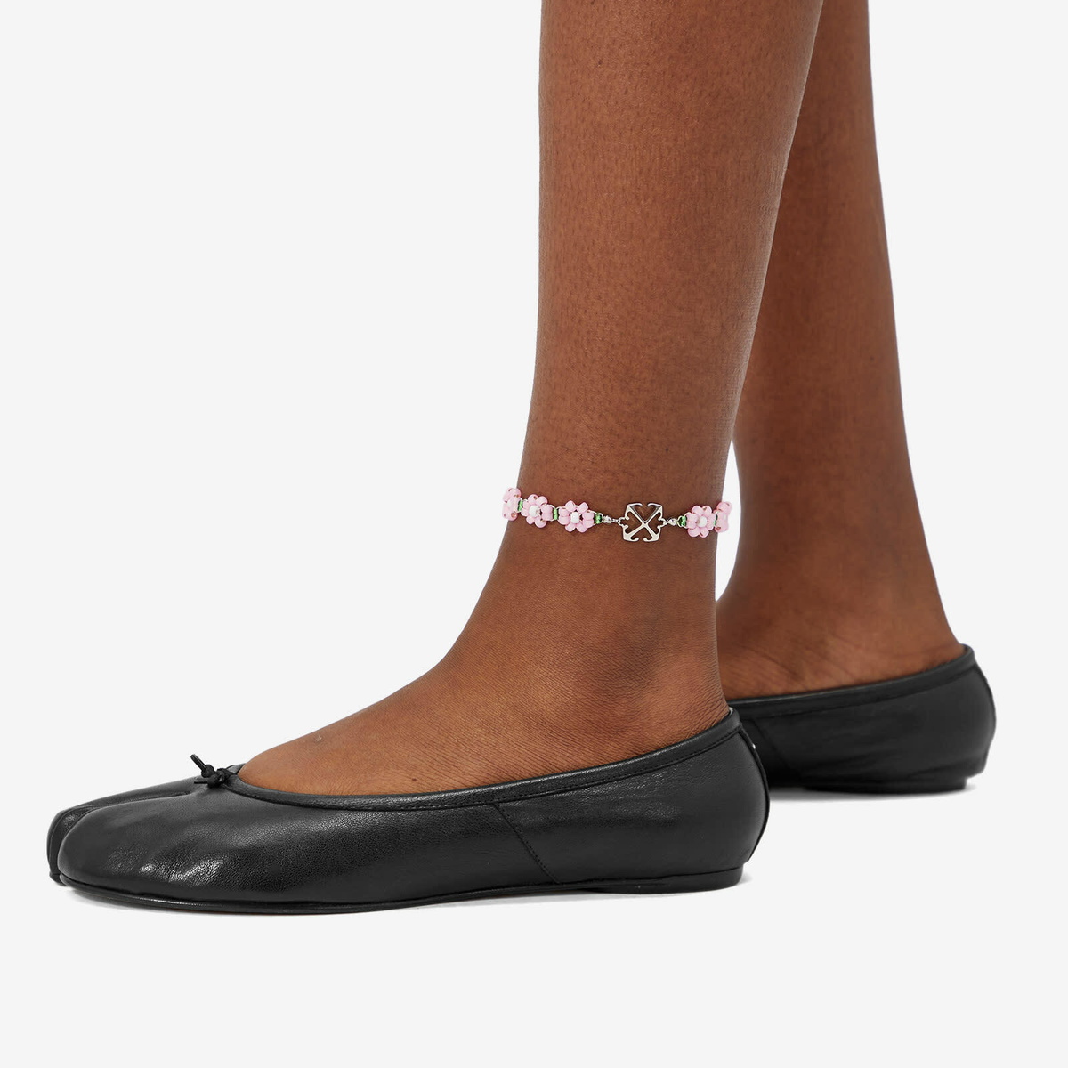 Off-White Women's Flower Bead Ankle Bracelet in Pink 
