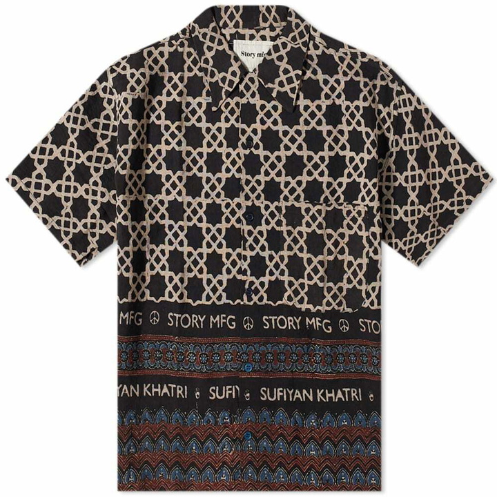 Photo: Story mfg. Men's Shore Vacation Shirt in Dark Arabesque