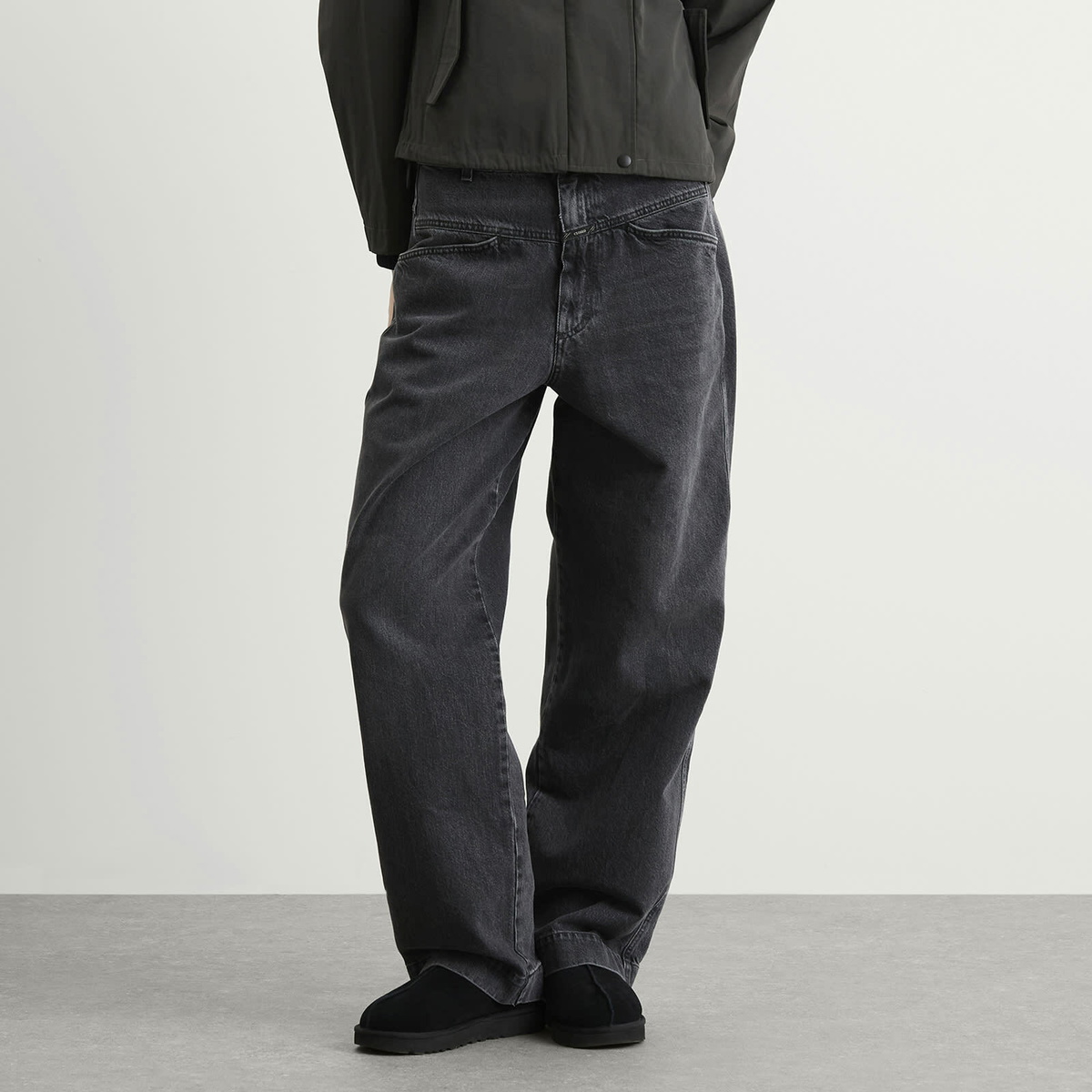 Closed Women's Deni-X Baggy Jeans in Dark Grey